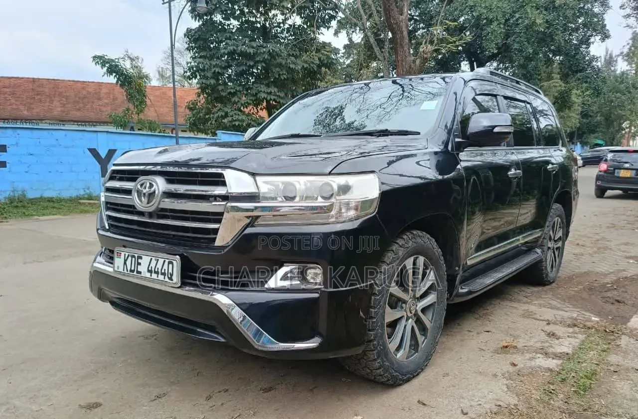 Toyota Land Cruiser 2016 Black