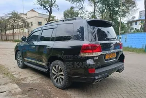Toyota Land Cruiser 2016 Black