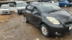 Toyota Vitz 2011 Black