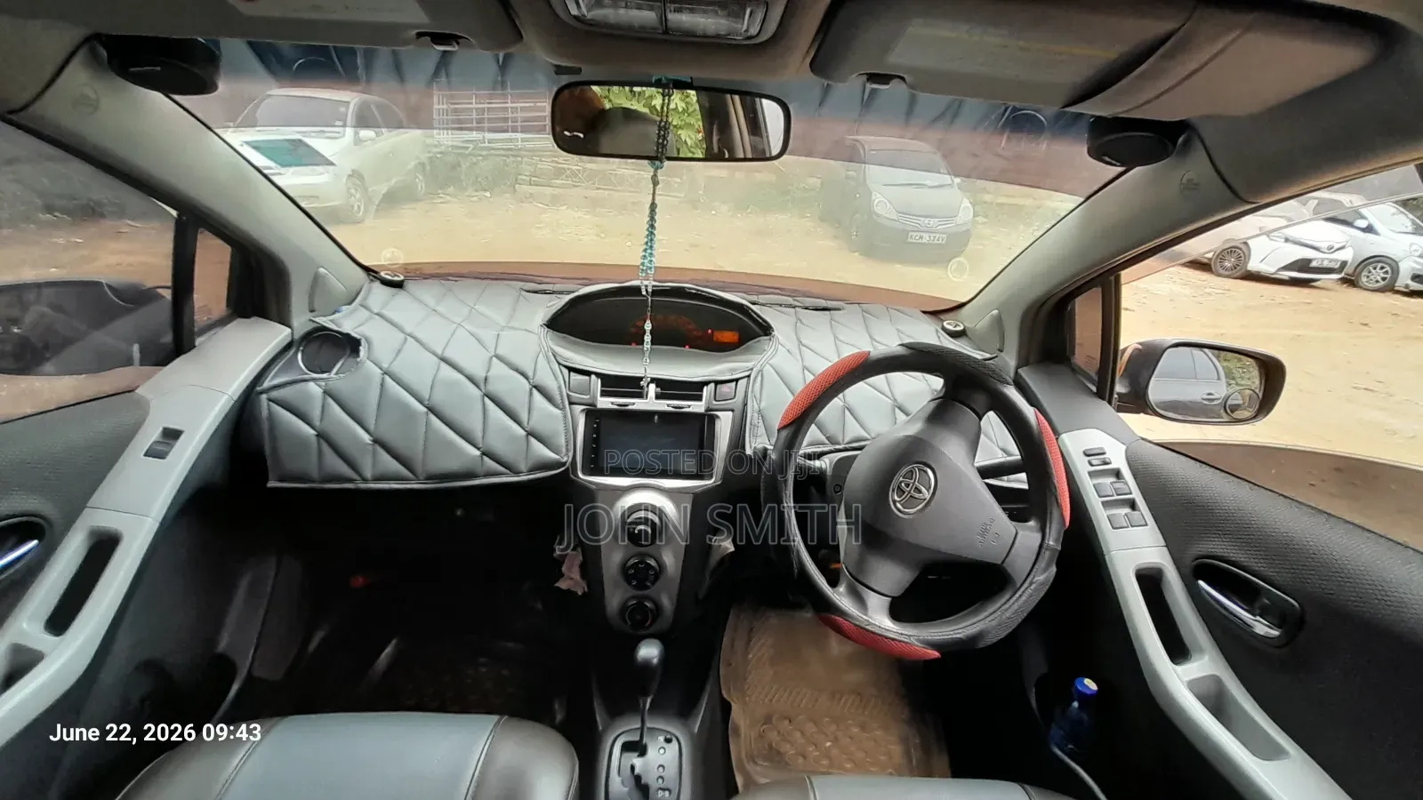 Toyota Vitz 2011 Black