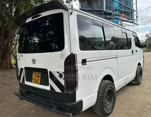 Toyota HiAce 2016 White