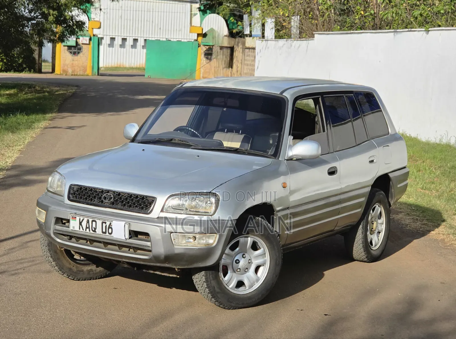 Toyota RAV4 2001 Silver