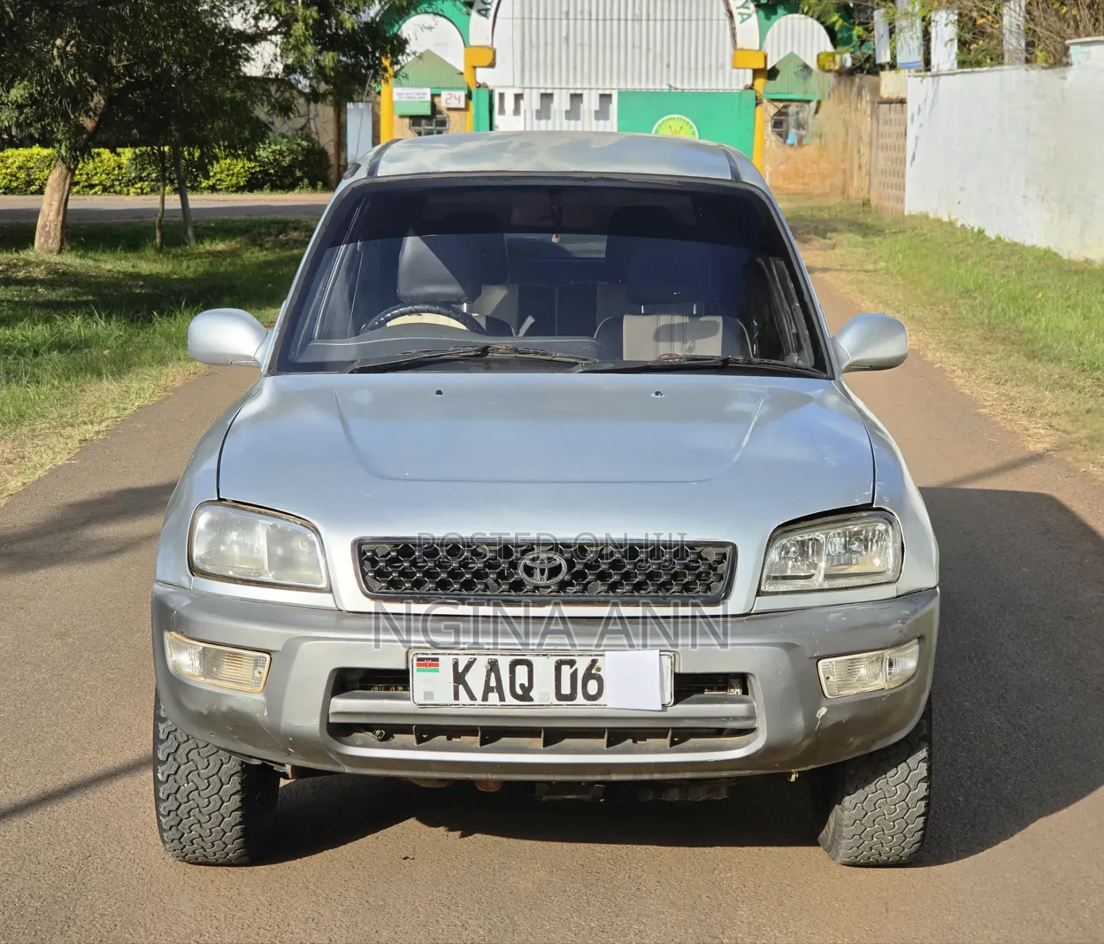 Toyota RAV4 2001 Silver