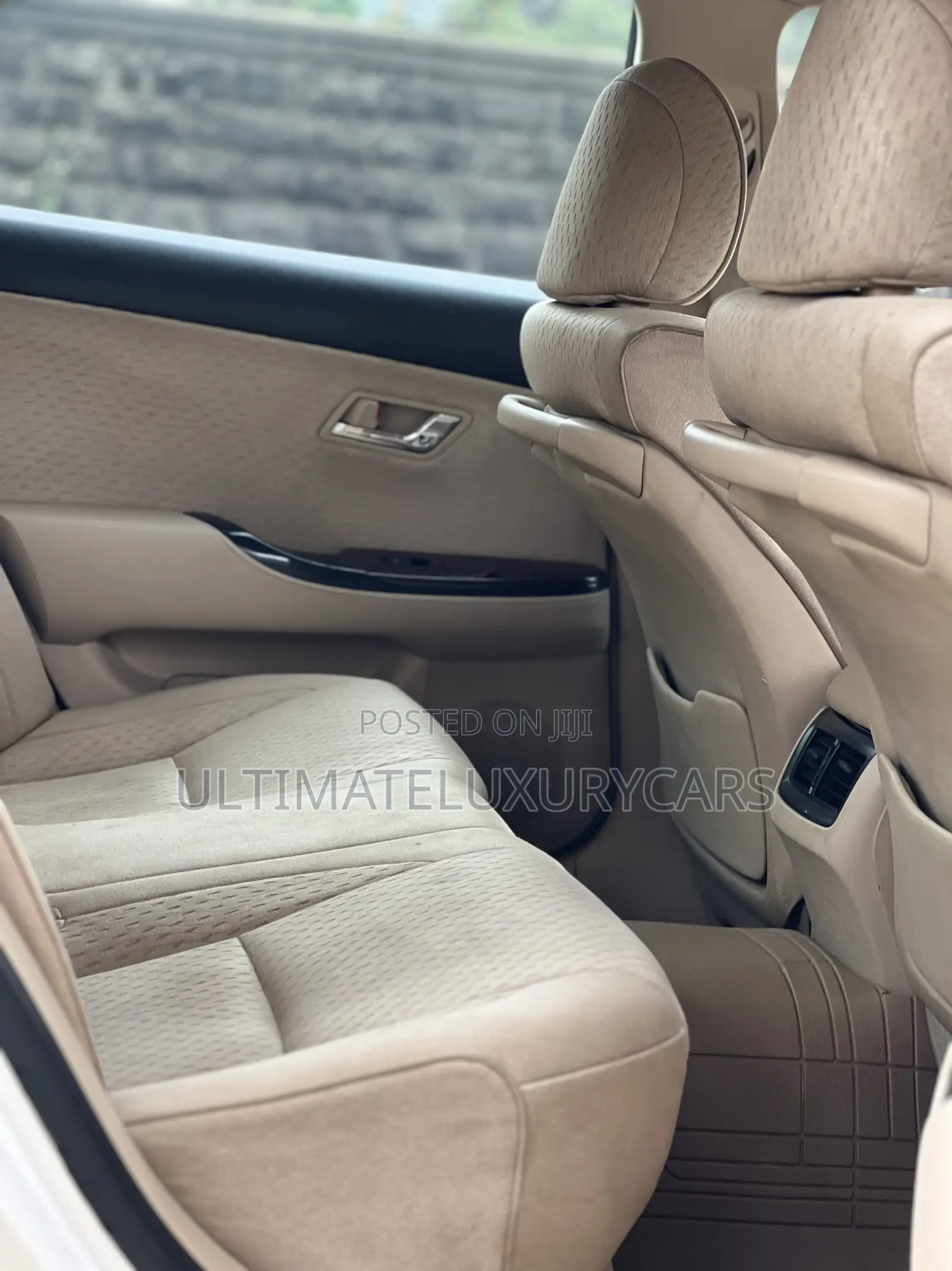 Toyota Crown 2009 White