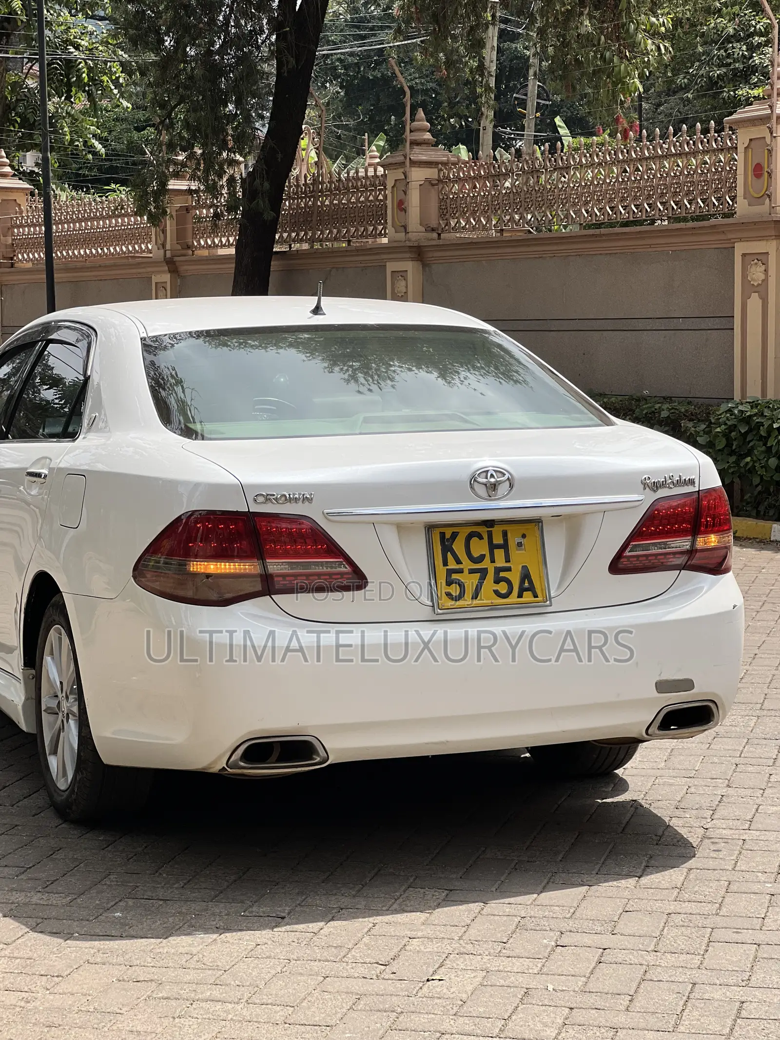 Toyota Crown 2009 White