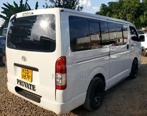 Toyota HiAce 2011 White