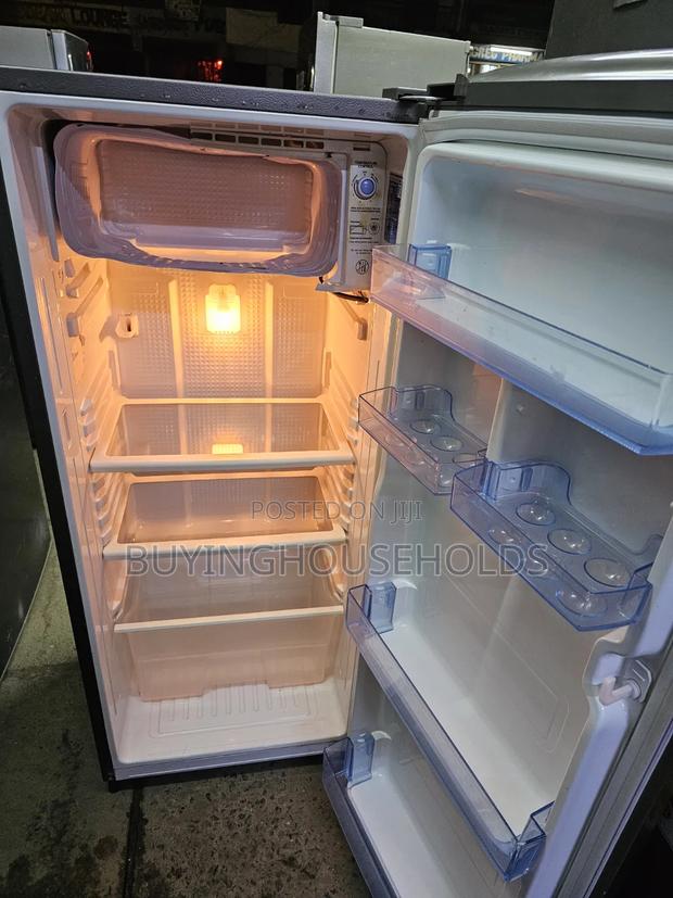 Samsung 194l Fridge - thumbnail 3