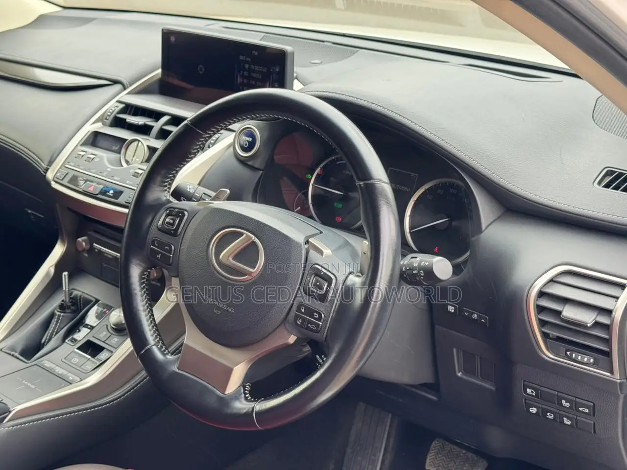 Lexus NX 2019