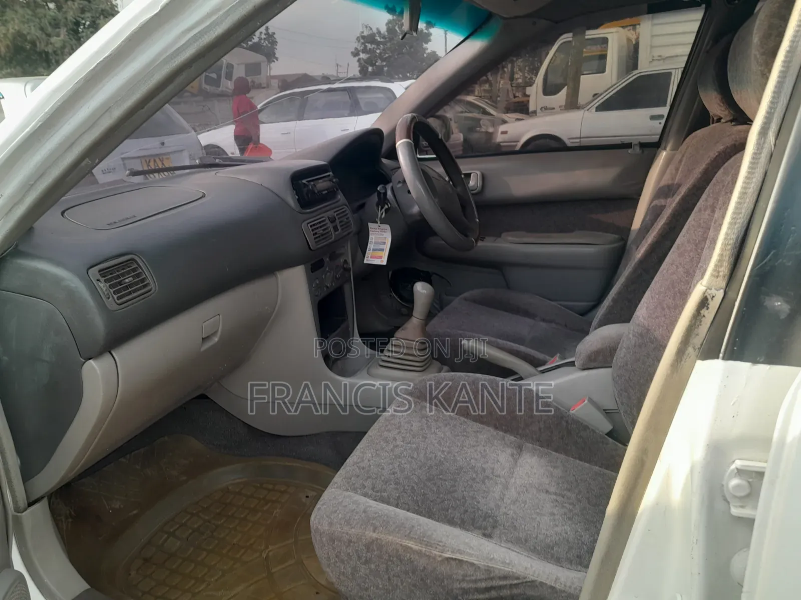 Toyota Corolla 2002 White