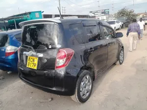 Toyota Ractis 2010 Black