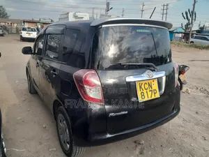 Toyota Ractis 2010 Black