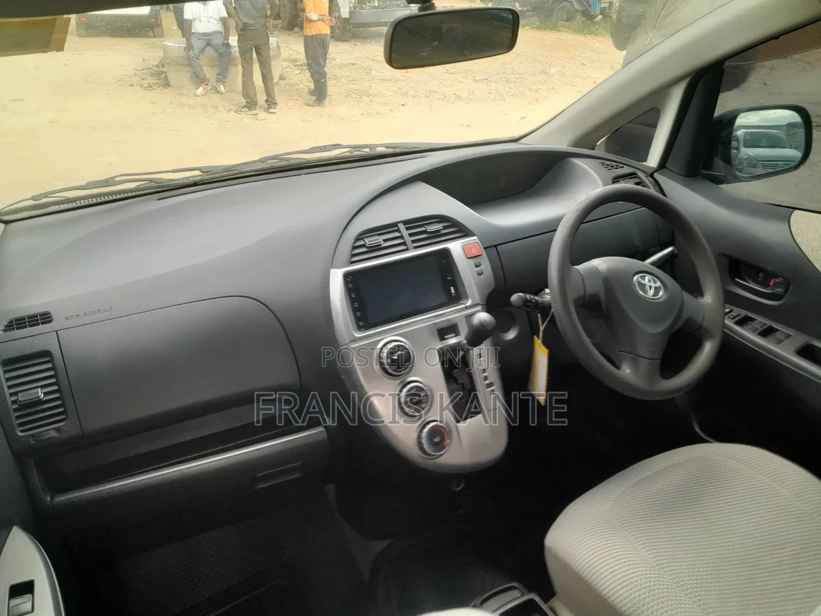 Toyota Ractis 2010 Black