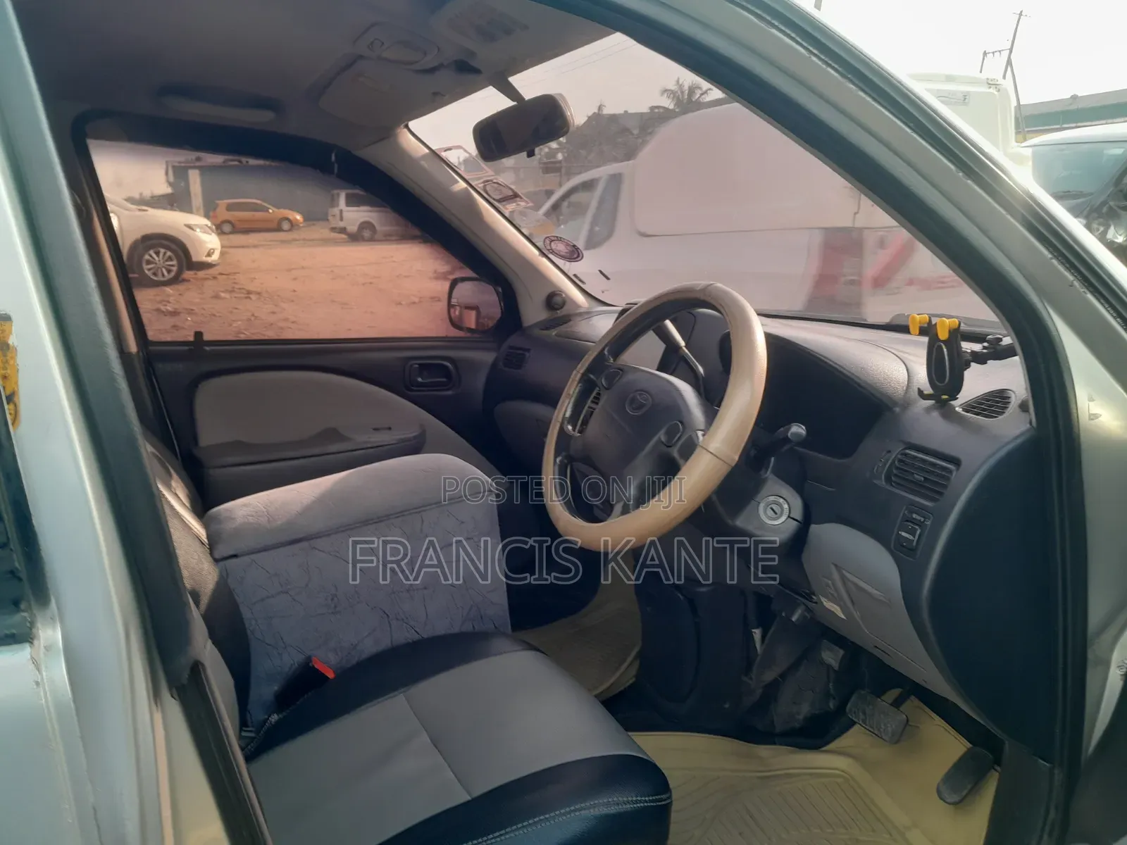 Toyota Raum 2004 Silver