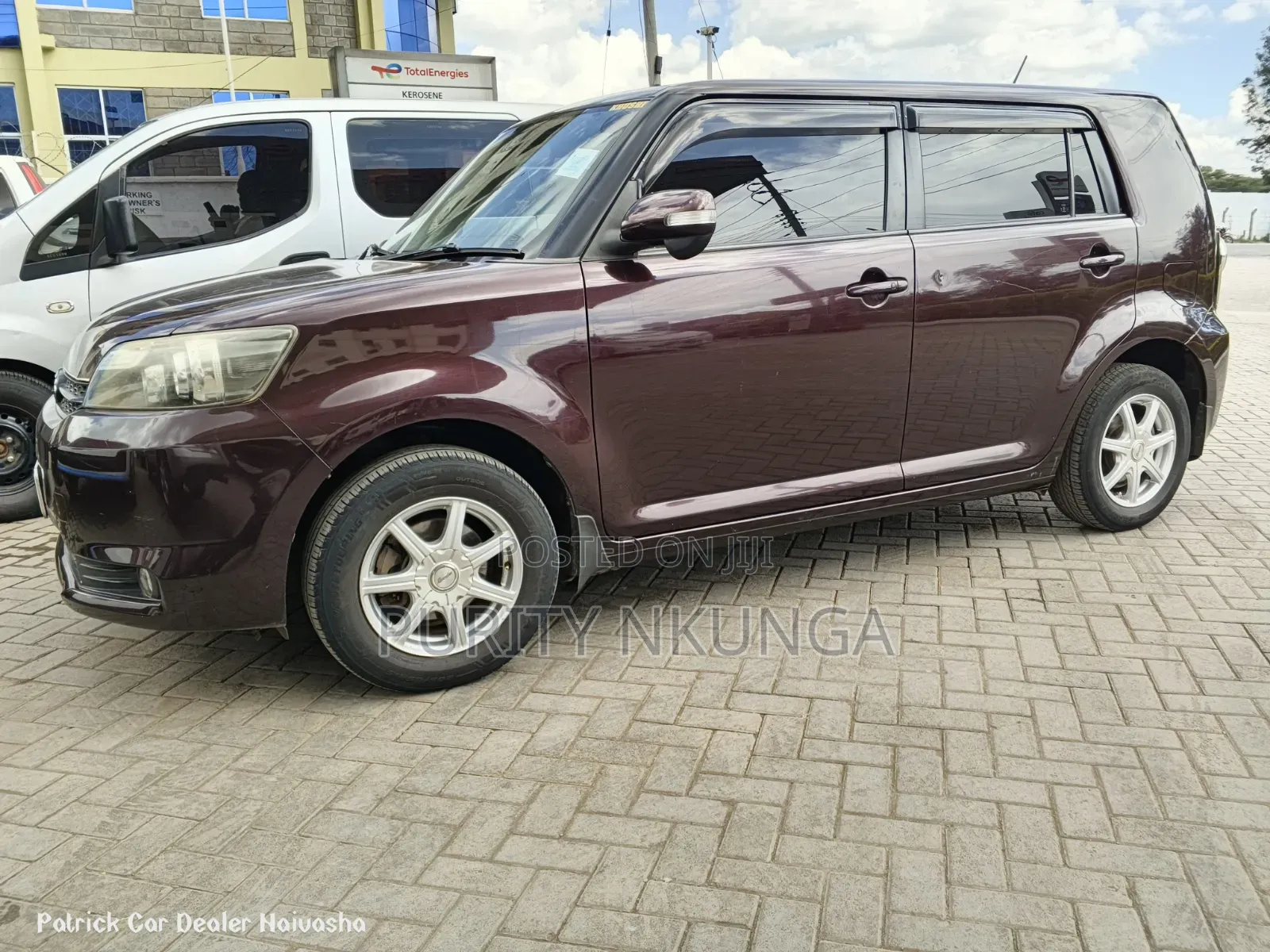 Toyota Corolla Rumion 2015 Maroon