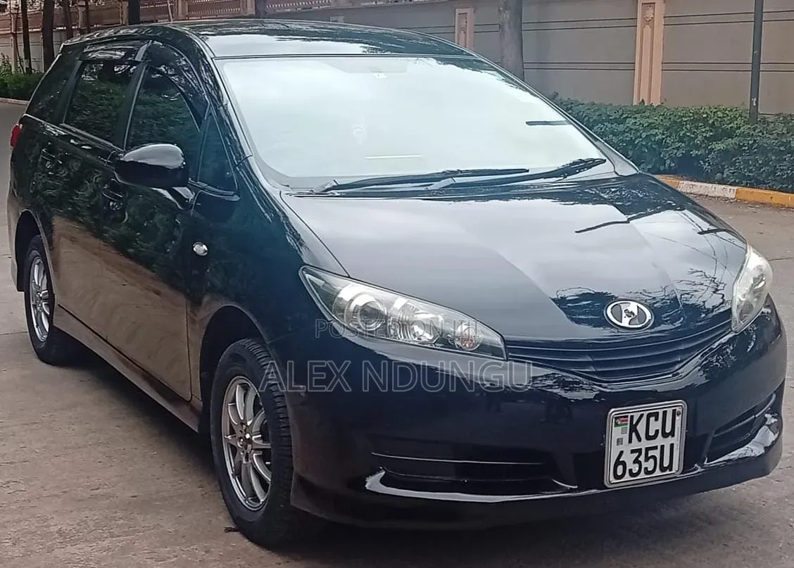 Toyota Wish 2012