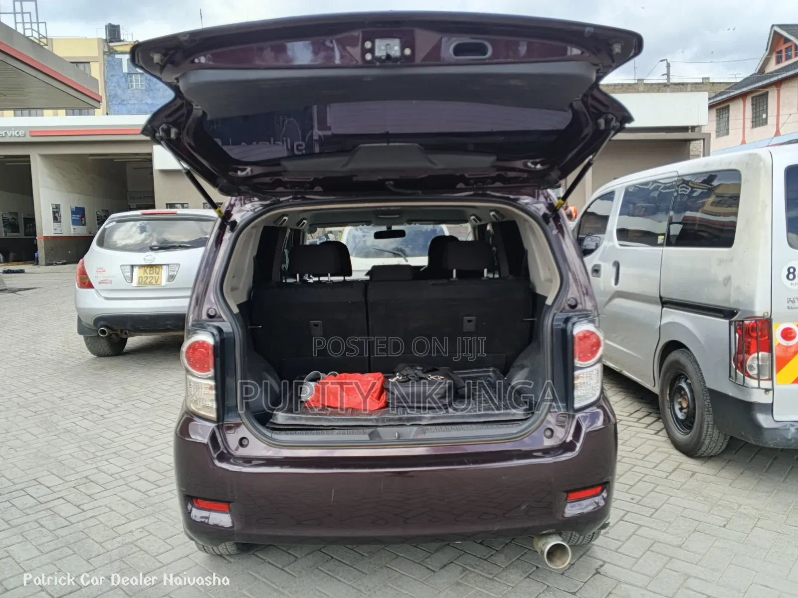 Toyota Corolla Rumion 2015 Maroon