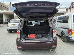 Toyota Corolla Rumion 2015 Maroon