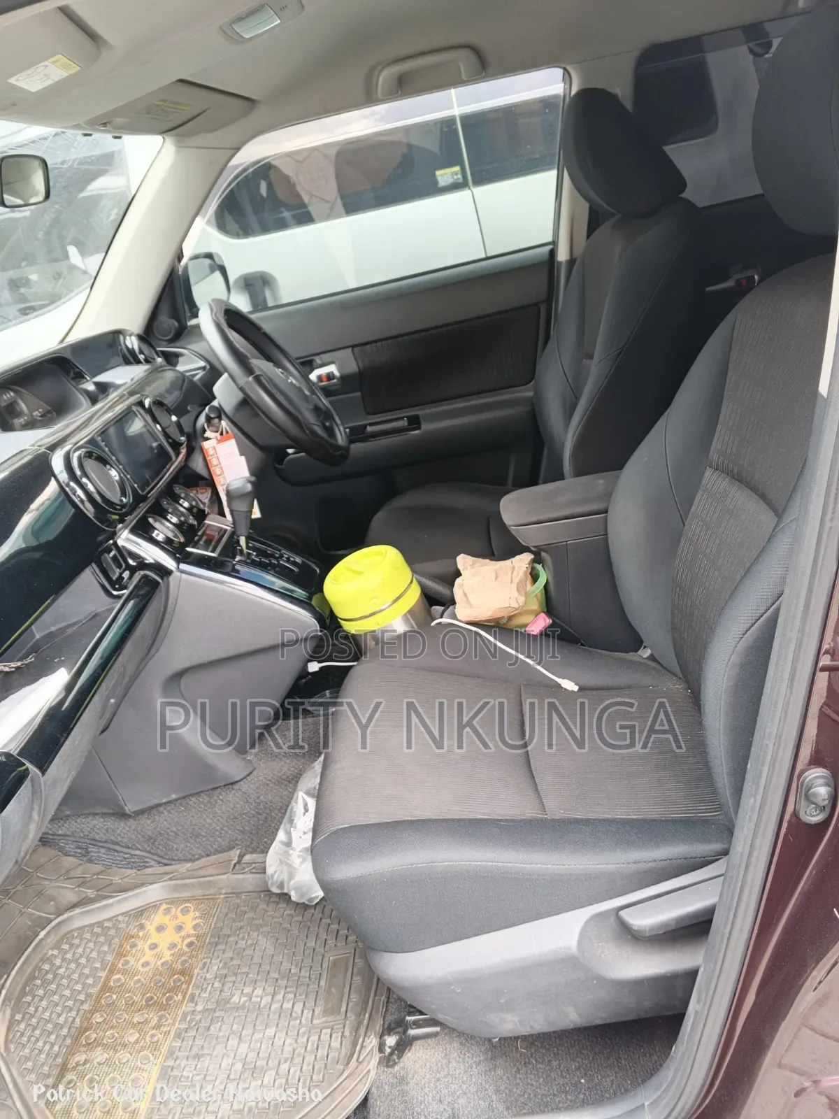 Toyota Corolla Rumion 2015 Maroon