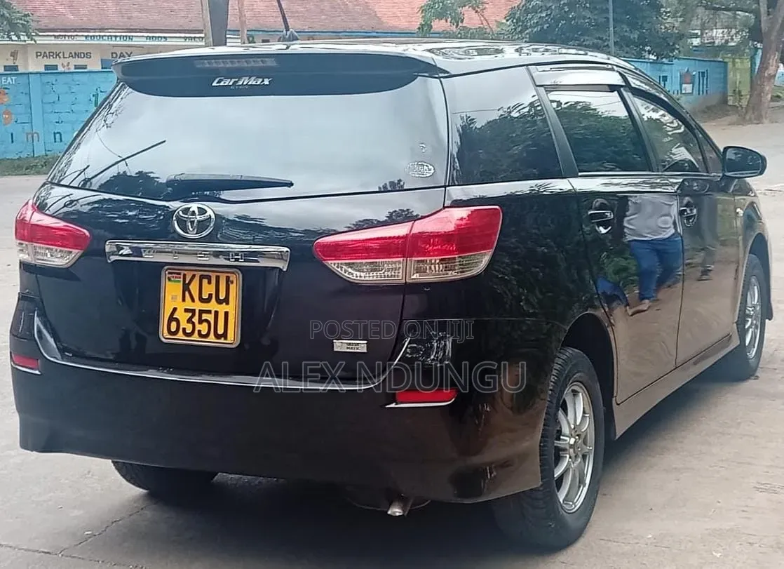 Toyota Wish 2012