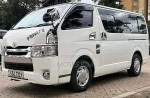 Toyota HiAce 2016 White