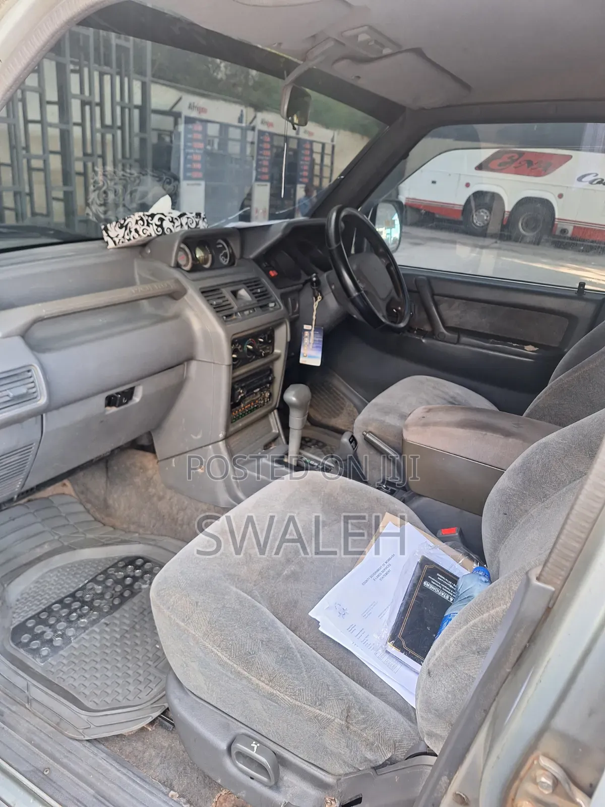 Mitsubishi Pajero Junior 1998 Silver