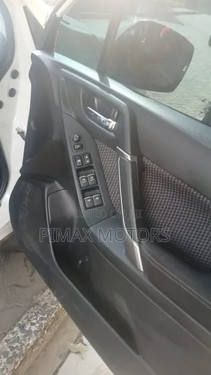 Subaru Forester 2018 White