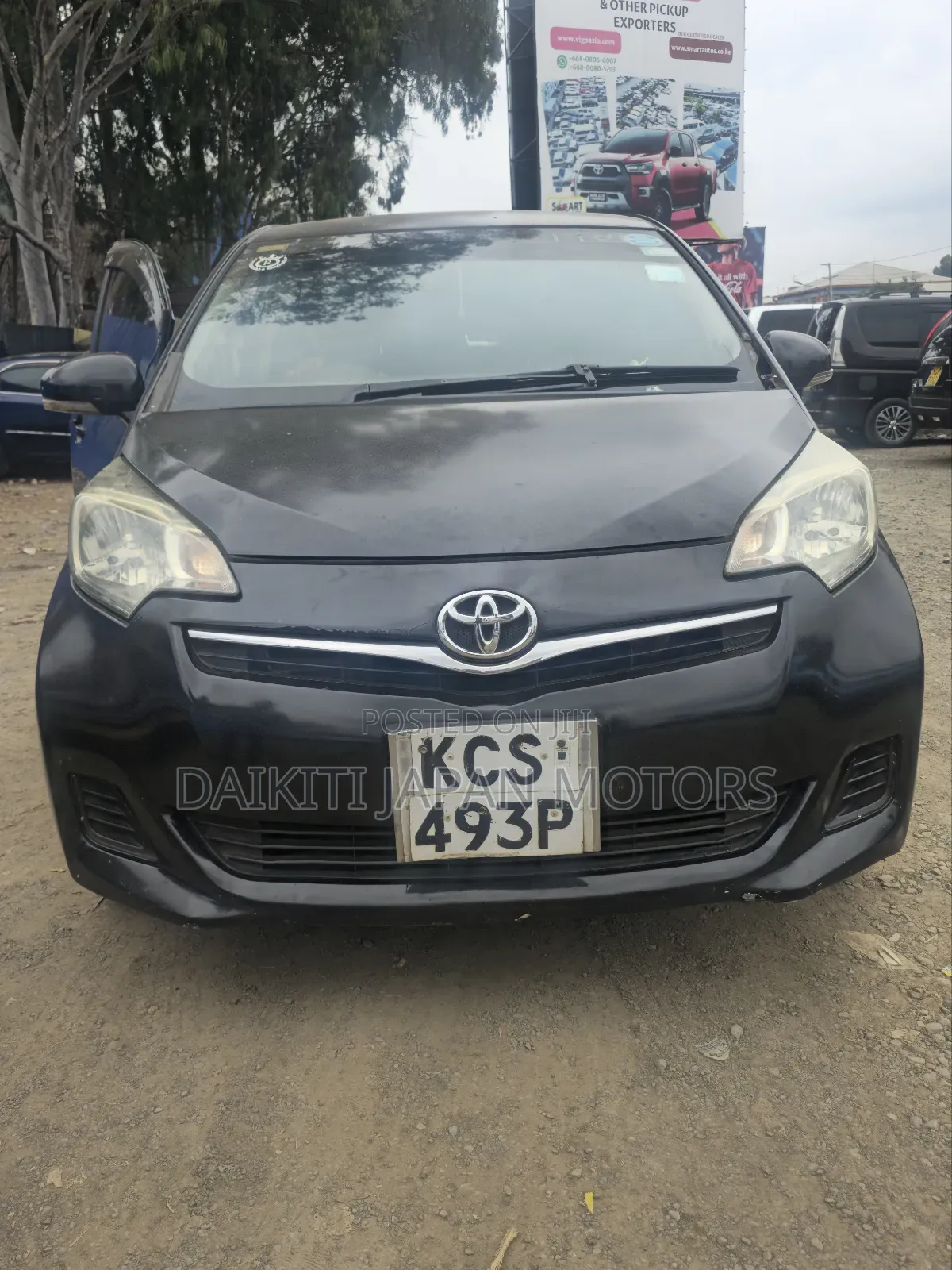 Toyota Ractis 2011 Black