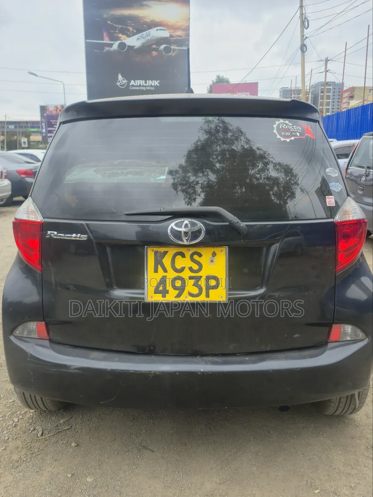Toyota Ractis 2011 Black