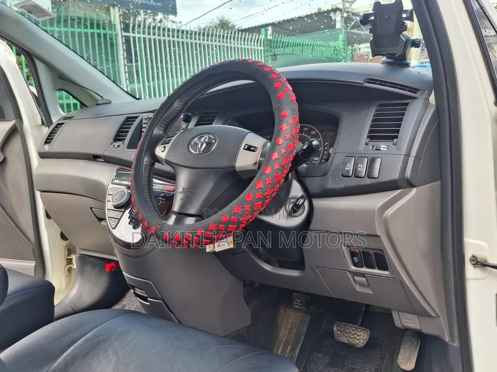 Toyota Ractis 2011 Black
