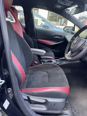 Toyota Corolla Hatchback 2019 Black