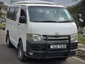 Toyota HiAce 2007 White
