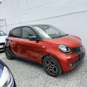 Smart ForFour 2018 Red
