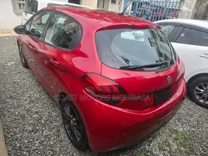 Peugeot 208 2018 Maroon