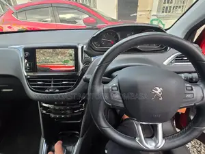 Peugeot 208 2018 Maroon