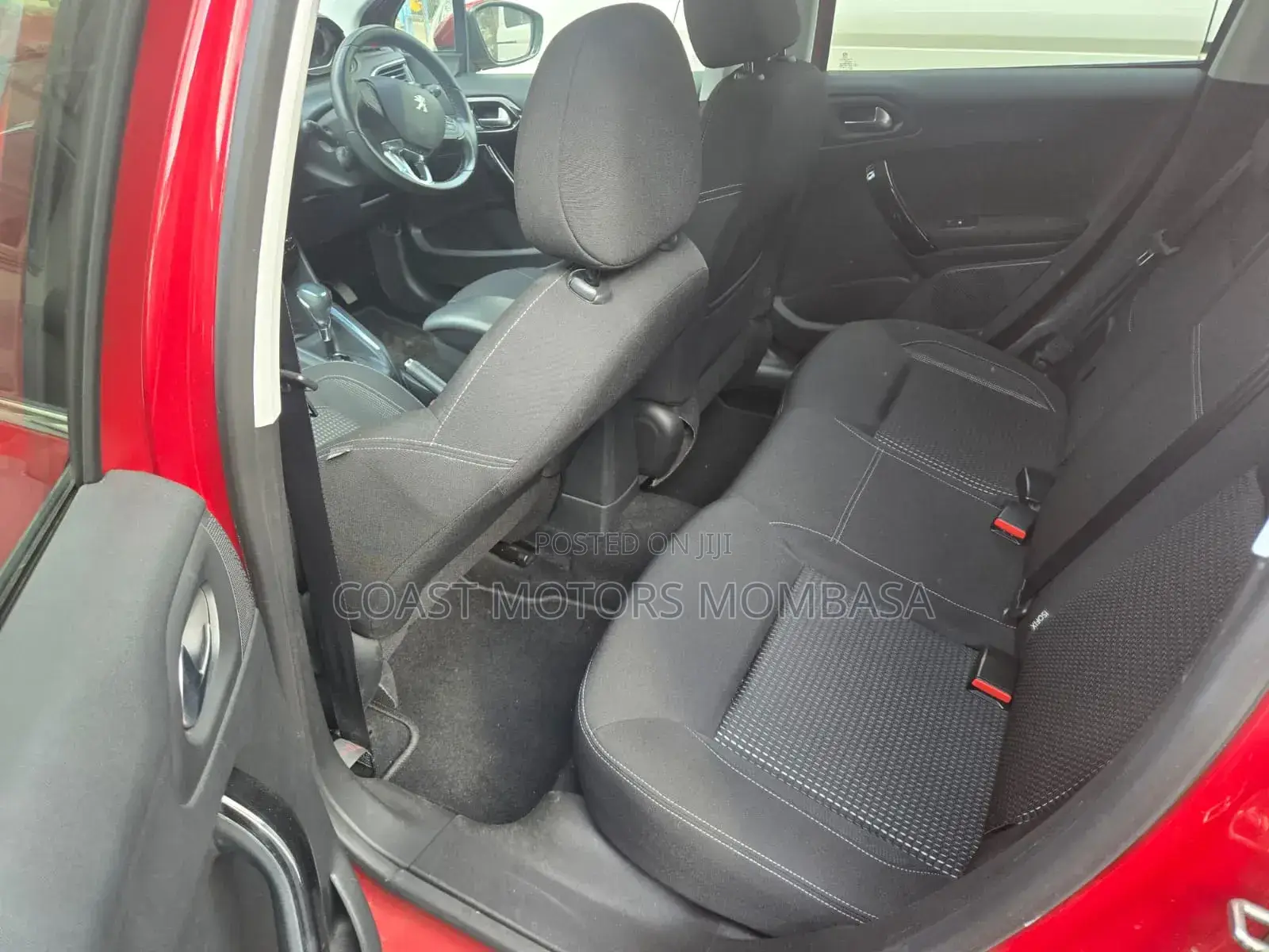 Peugeot 208 2018 Maroon