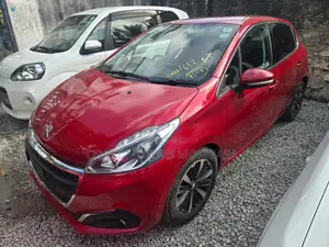 Peugeot 208 2018 Maroon