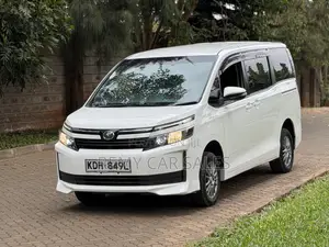 Toyota Noah 2016 White