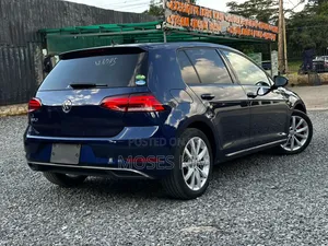 Volkswagen Golf 2019 Blue
