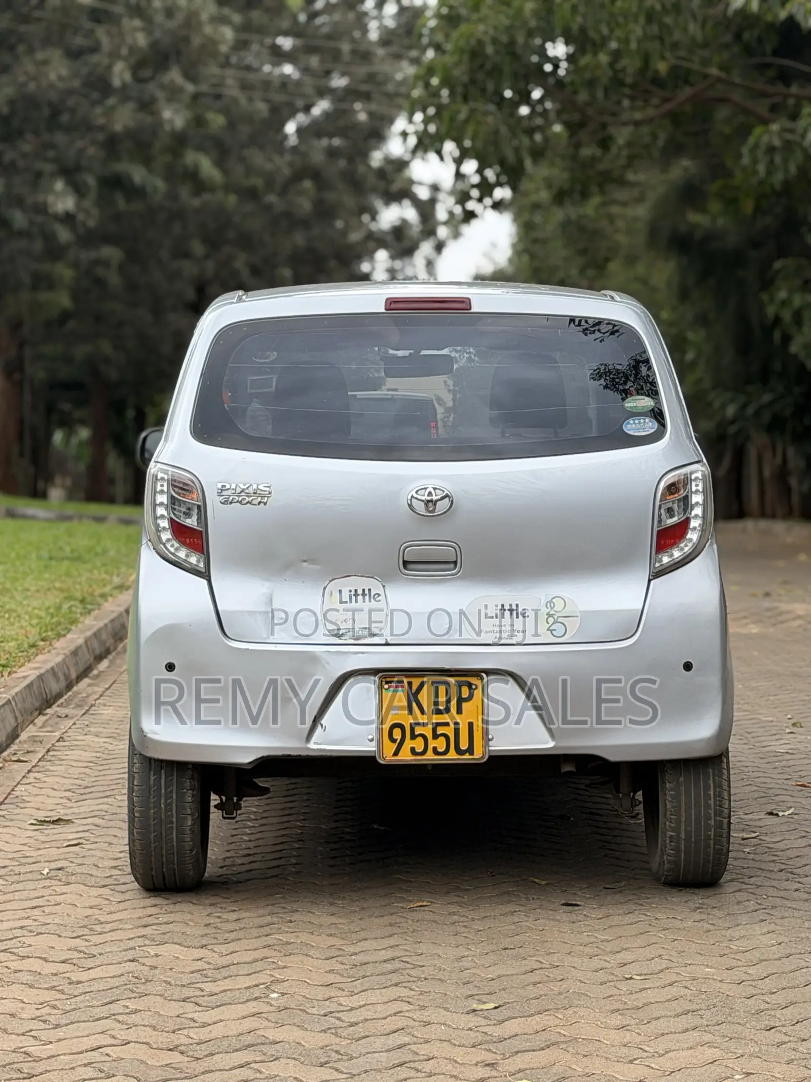 Toyota Pixis 2016 White
