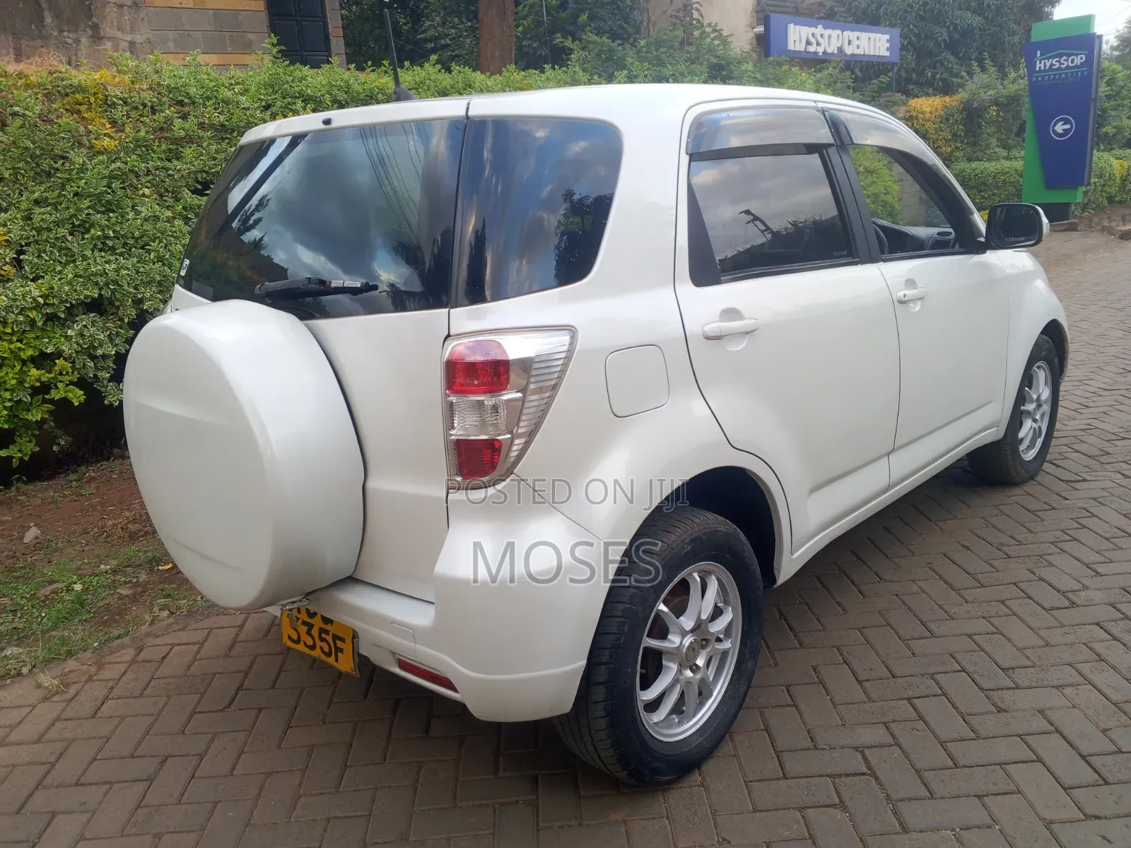 Toyota Rush 2012 White