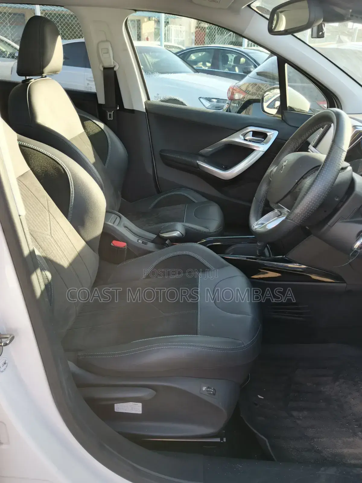 Peugeot 2008 2019 White