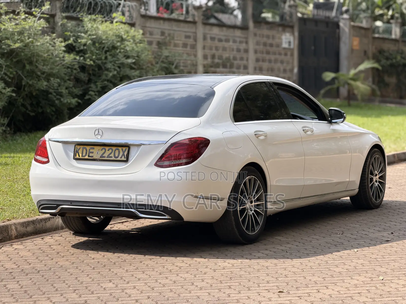 Mercedes-Benz C200 2014 White