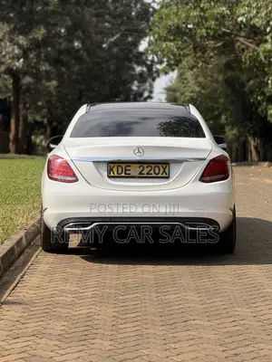 Mercedes-Benz C200 2014 White