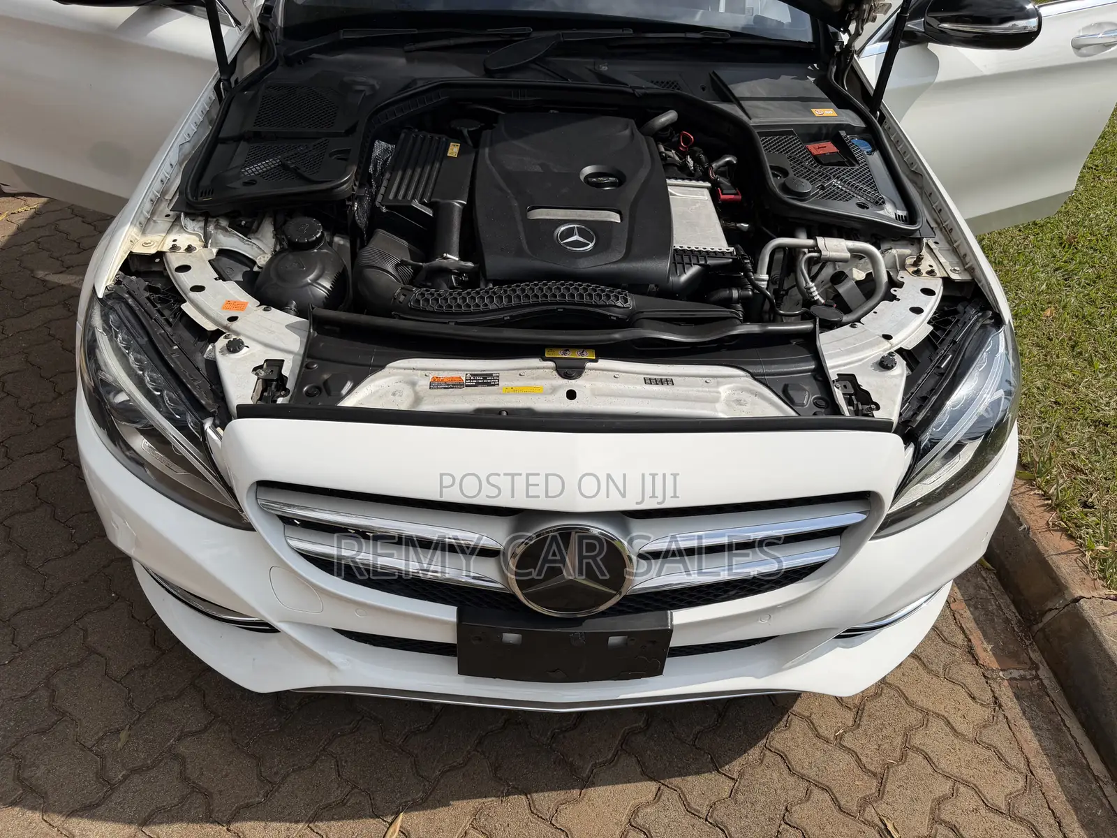 Mercedes-Benz C200 2014 White