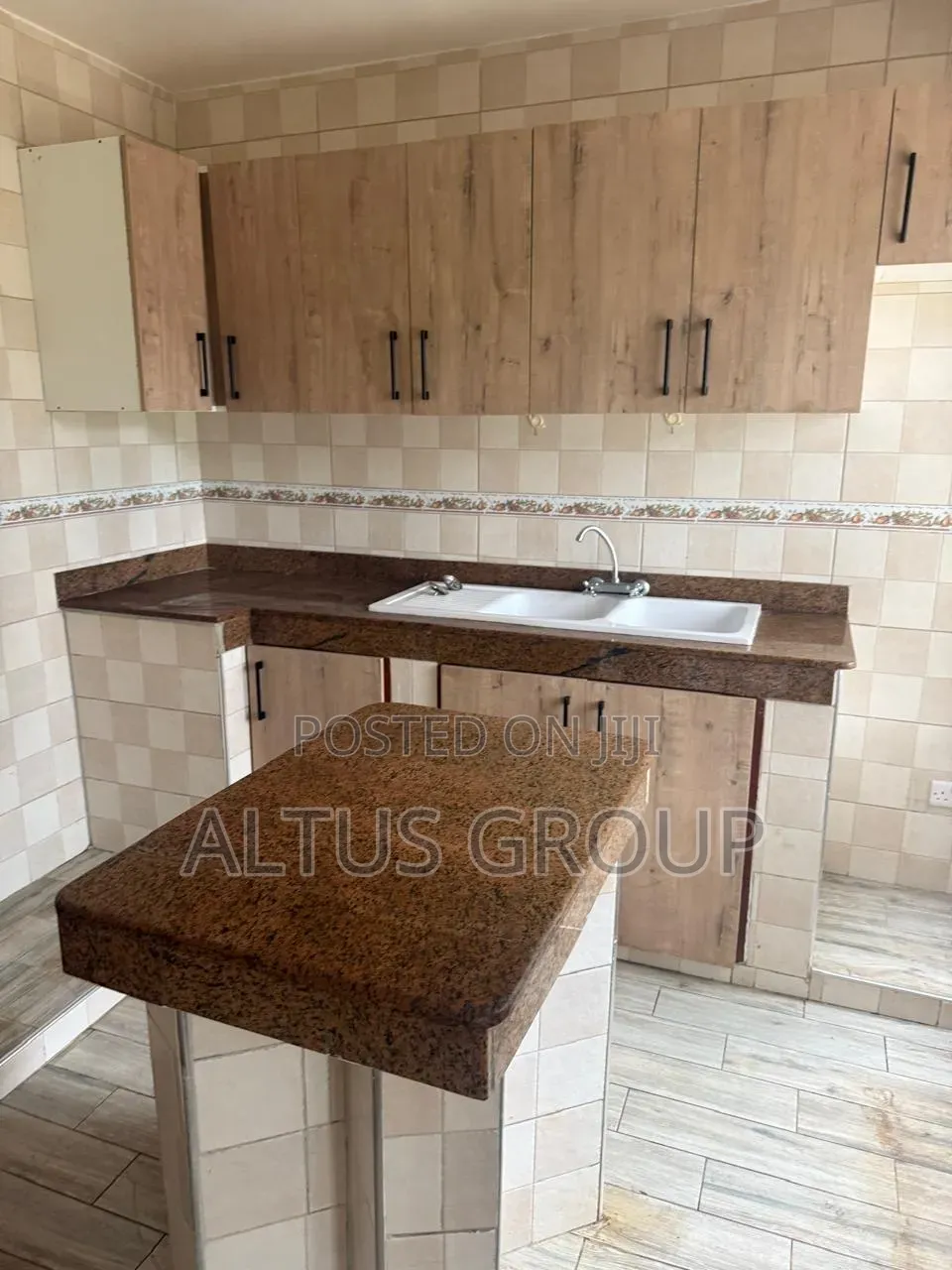Mini Flat in Windy Ridge, Karen C for rent