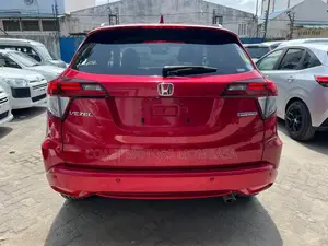 Honda Vezel 2019 Red