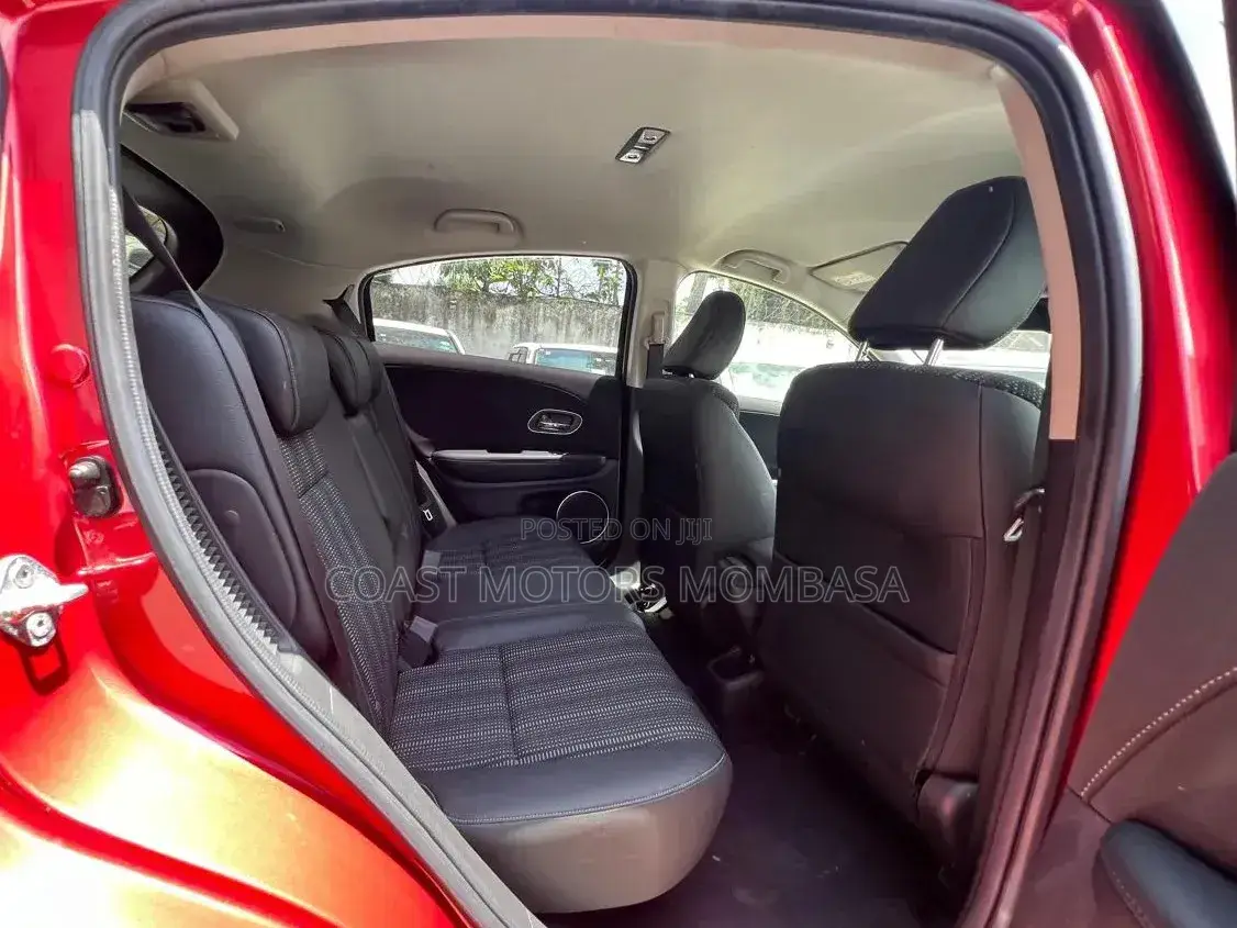 Honda Vezel 2019 Red
