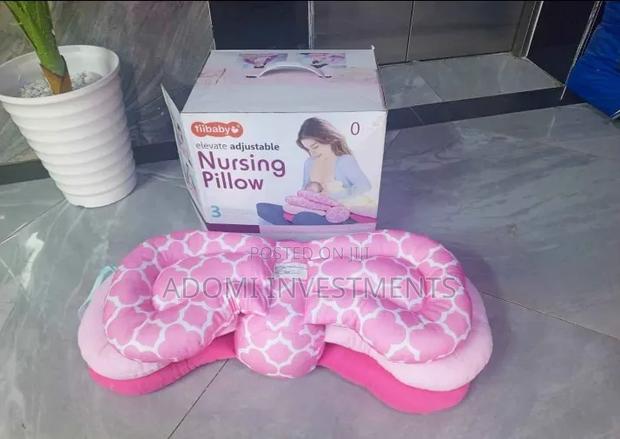 Adjustable Nursing Pillow.