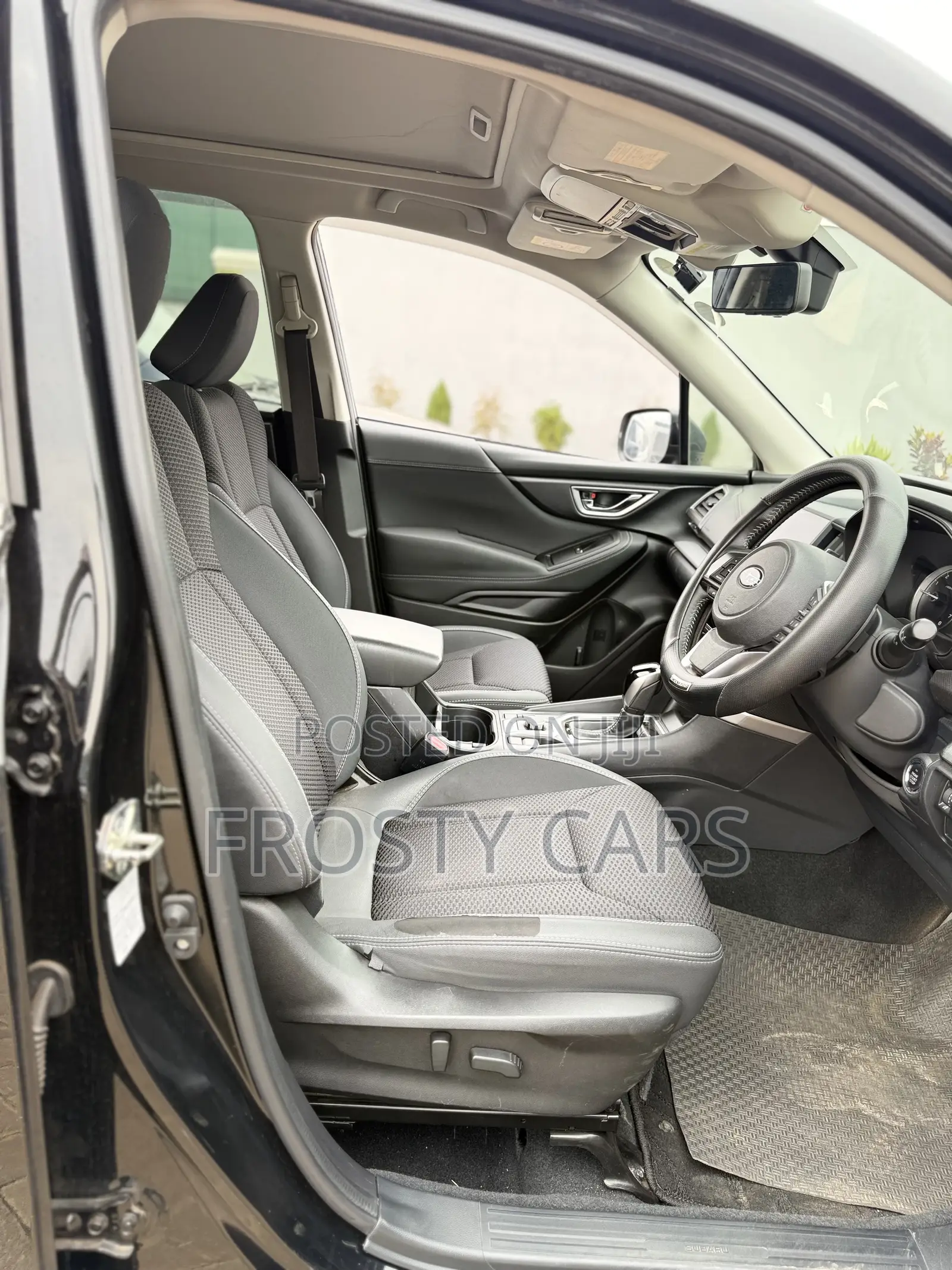 Subaru Forester Base AWD 2019 Black