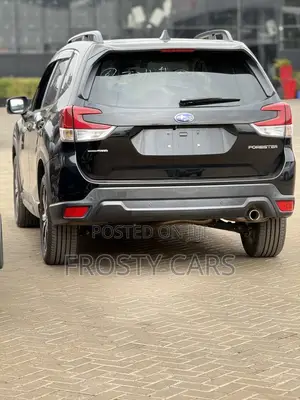 Subaru Forester Base AWD 2019 Black